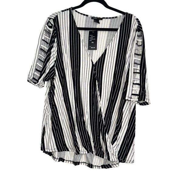 Black & White Striped Robert Louis Womens Top With V-Neck & Cutout Sleeves M - Picture 1 of 8